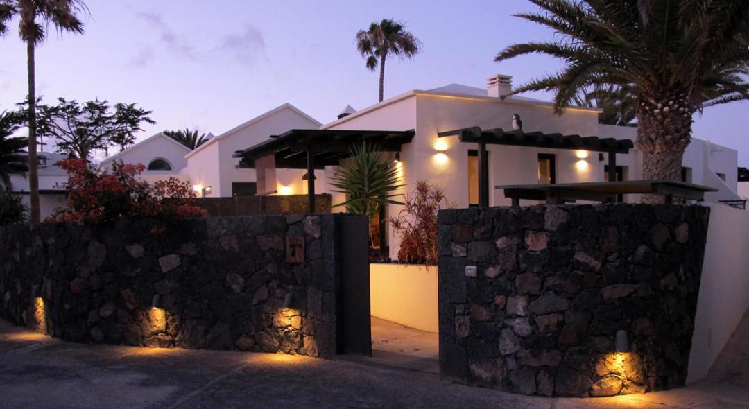 Bungalow Goa Pool View, Playa Roca Residence Sea Front Access - Free Ac - Wifi Costa Teguise Exteriér fotografie