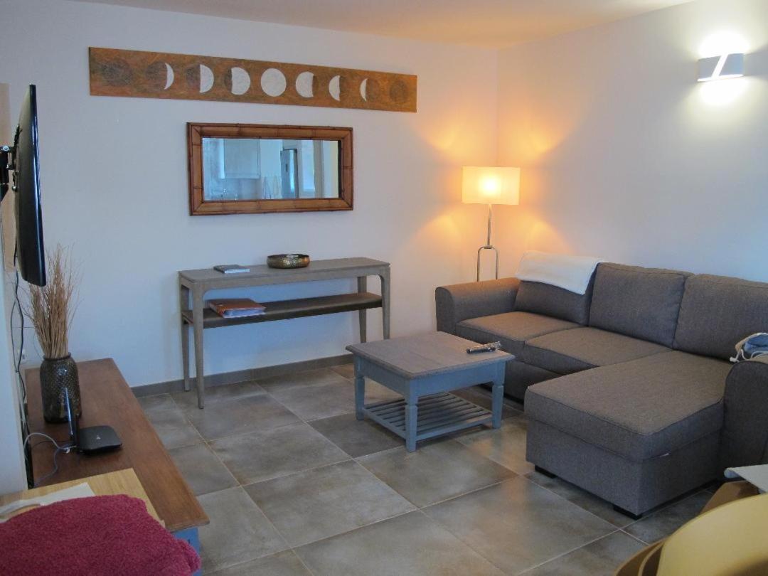 Bungalow Goa Pool View, Playa Roca Residence Sea Front Access - Free Ac - Wifi Costa Teguise Exteriér fotografie
