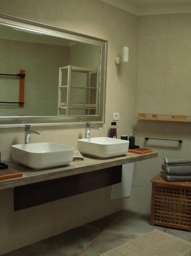 Bungalow Goa Pool View, Playa Roca Residence Sea Front Access - Free Ac - Wifi Costa Teguise Exteriér fotografie